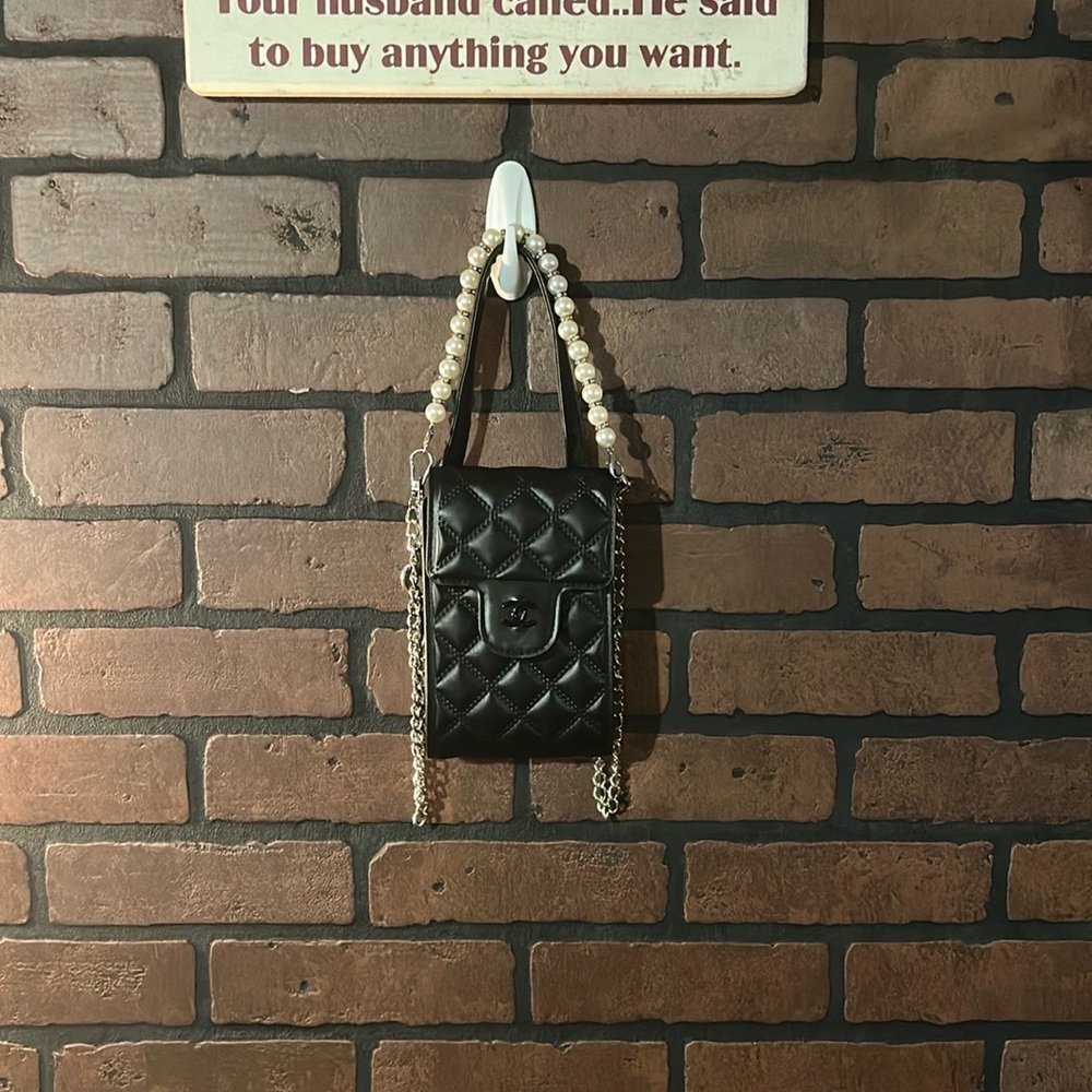 Elegant Black Quilted Phone Bag with Pearl Chain